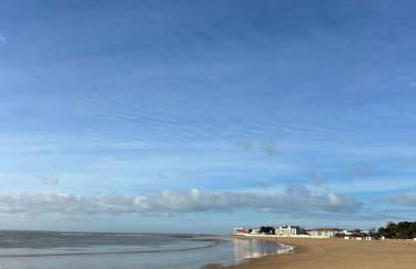 Grand Studio Mer et Confort centre-ville, parking - Photo 2