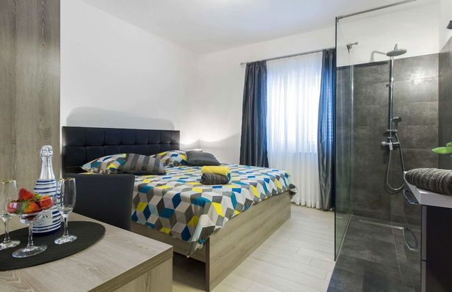 Exquisite Villa with Private Hot Tub in Grebaštica - Foto 8