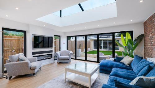 Stunning 6 Bed House with Games Room and Garden Near Pinewood -Iver - Foto 4