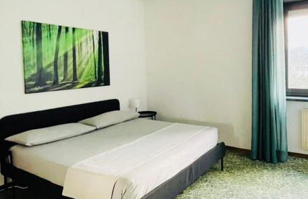 Mamisà centro, comodo alla stazione dei treni - Photo 2