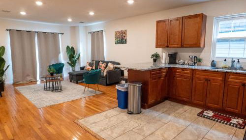 New 4 Apts-198-3 Bed Apt 1st Floor & 3 Bed Apt 2nd Floor - 1 Bed Studio Apt Ground Floor & 1 Bed Studio Apt Ground Floor near Penn Station EWR Newark NJ Airport Hospital Manhattan NYC - Foto 4