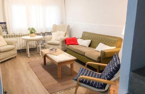 Charming House in El Poyo del Cid with Garden and Terrace - Foto 7