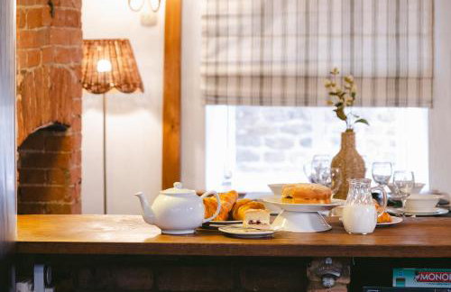 Family-Friendly Cotswolds Cottage with Log Burner, Garden, Sleeps 6 - Foto 10