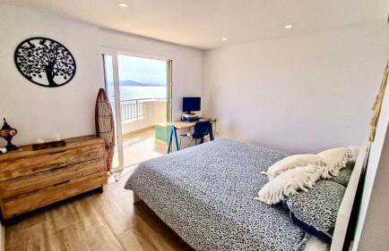 Atico de lujo vistas dos mares - Foto 17