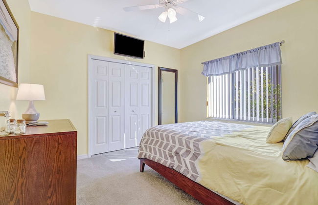 Cape Coral Pool Home With Boat Lift, Access to Gulf - Foto 4