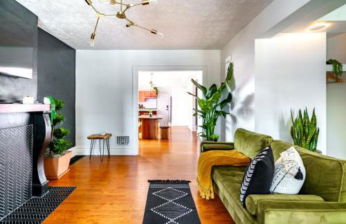 Jungle House Luxury Homes - Columbus Downtown Short North - Steps to Convention Center & Nationwide Arena - Sleeps up to 8 - Free Parking - Over 5,800 Five Stars - Foto 11