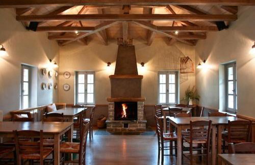 Astra Inn - Photo 27