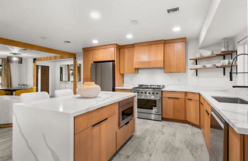 Modern Cactus Home - Luxe with Spa-baths Pool & Firepit - Foto 7