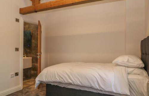 Ploughman's Rigg - Photo 14