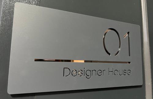 DESIGNER HOUSE - University of Glasgow / Central Glasgow 'Hillhead' West End G12 - Luxurious & Contemporary Detached House / Terrace / Garden / 'electric car charging' Garage Parking - Foto 11