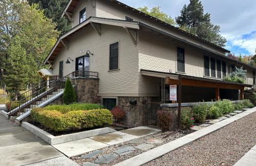 The Church, Built in 1923 & 2 Blocks From Downtown - Foto 1