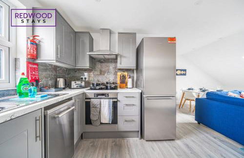 Centrally Located Serviced Apartments in Aldershot Town Centre, Free WiFi By Redwood Stays - Foto 9