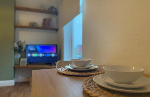 Chase View 1 Bed Sleeps 4 Parking WiFi Contractors - Foto 10