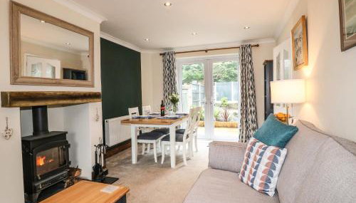 The Corner House - Photo 4