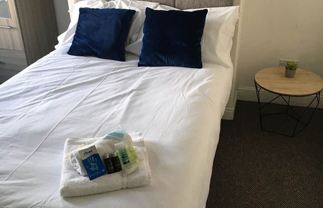 Townhouse @ Victoria Road Stoke - Foto 1