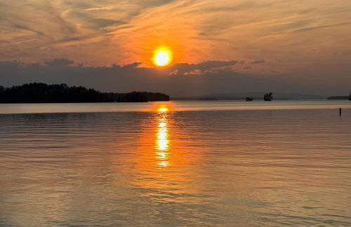 Waterfront Cottage Moosehead Lake - Foto 67