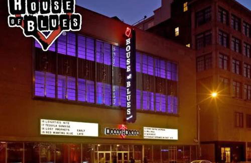 King-Bed Loft - Free Garage Parking - Full Kitchen - Foto 28