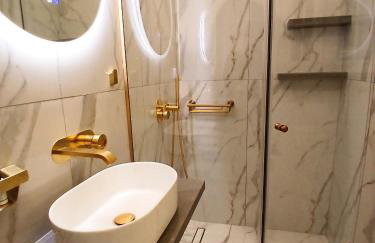 Aelia Luxury Properties - Executive Apartment - Photo 10