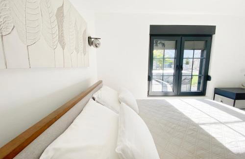 Petite Mansion - Photo 1