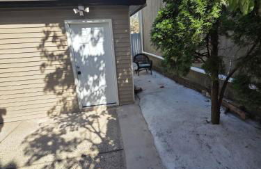 Newly Renovated Detached Studio apartment - Foto 19