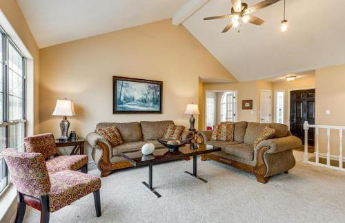 Group Friendly! Waterfront Grand Lake Home with Dock - Foto 3