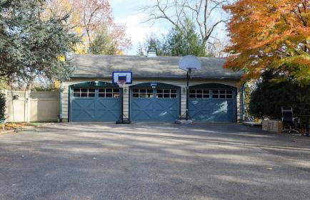 Long Island Nature Retreat with Peloton with Shared Pool - Foto 36