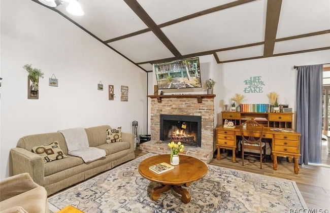 Rustic Lakehouse kayaks fishing bonfires - Foto 8