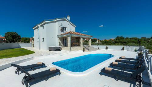 Villa Relax with sauna & jacuzzi &gym - Foto 3, sunbed