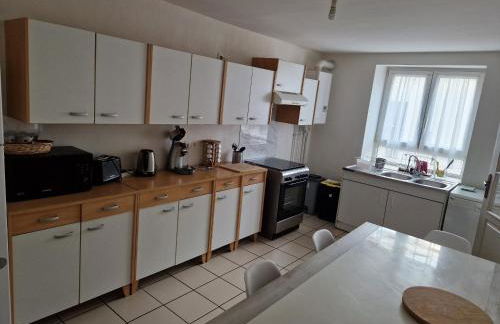 Maison calme avec 3 chambres, proche centre-ville Lunéville & gare, accès facile à Nancy - FR-1-584-106 - Foto 5