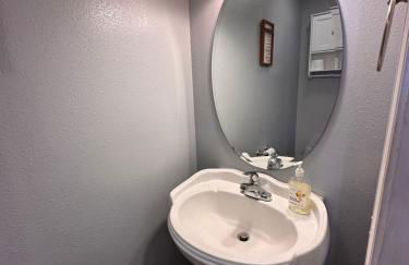 A huge Sprawling House on a large lot -15 minutes to St Louis - Foto 26