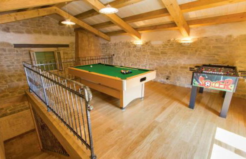 Awesome Home In Labin With Sauna - Photo 59