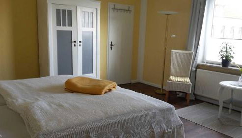 Schöne Ferienwohnung Im alten Gasthaus in Stoltebüll - Foto 5, wardrobe