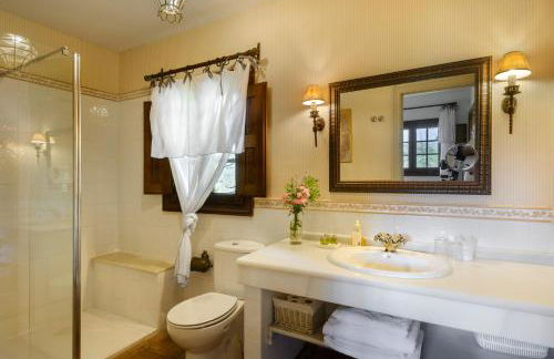 VAQUERIA CANTAELGALLO - HABITACION EL CASTAÑO - Foto 37