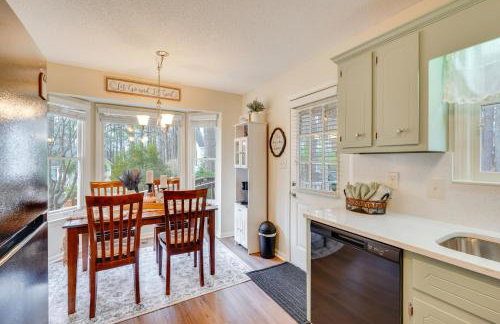 Petals and Pillows Getaway 1 Mi to Dtwn Wendell! - Foto 9