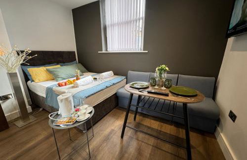 Luxury 6-Bed House - 6 En Suite- Jaquzzi Baths - Private Parking - Suitable for contractors - Foto 4