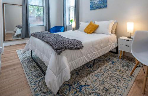 Prime OTR, 3 Lux Queen Beds, Two 55in TVs, Steps to TQL, Findlay Market, Light Rail, Fast Wifi - Foto 21