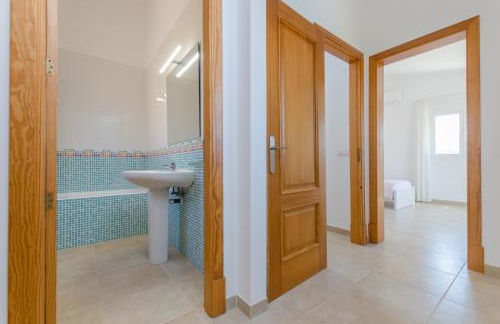 Dones D Aigua 11 in Urbanitzaci s Estanyol - Foto 81