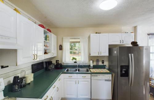 Pine Forest Zen Cottage - 10 Min to Fort Bragg - Foto 5