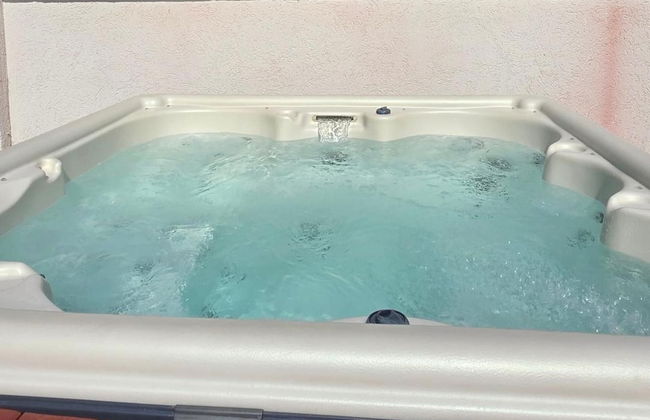 House - Sleeps up to 11, hot tub & Free Parking - Foto 12