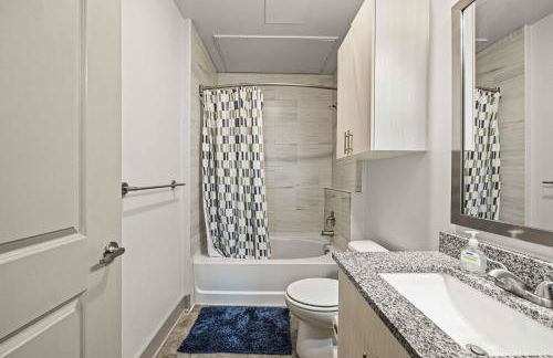 Studio by TCU, Stockyards & Zoo- Pool, Parking&Gym - Foto 9