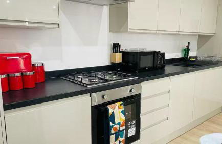 The Romford Luxe Haven - Fully Furnished 2BR - Foto 11