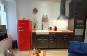 Studio atypique Immeuble de 1820 - Foto 2