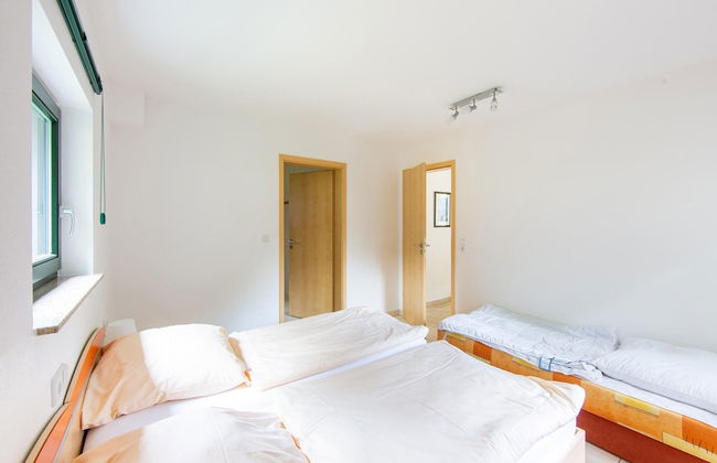 Spacious Semi-detached House With Wood Stove Located Directly on the Rennsteig - Photo 18