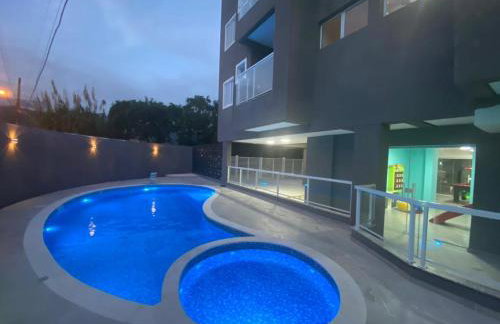 Apto novo com piscina em Ubatuba - Praia Maranduba - Foto 3