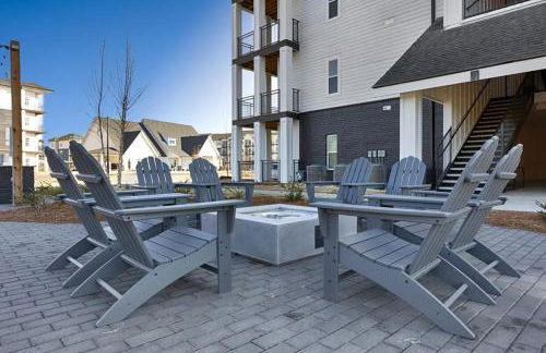 Landing Amazing 3BD Pool Yoga Studio - Photo 30