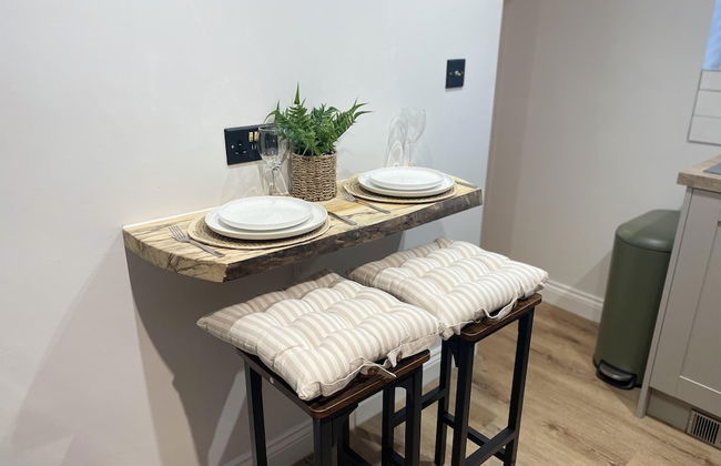 Charming 1-bed Cottage in Brynmenyn - Foto 15