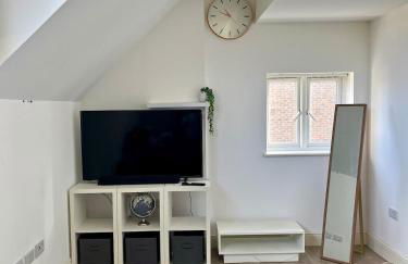 Bright & Cozy 2 bed Apartment - Foto 8