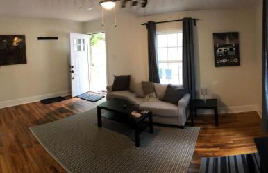 Renovated Cottage Minutes From Downtown - Foto 38