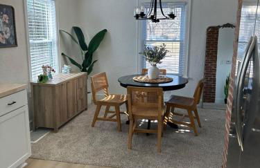 Monroe Manor - Foto 14