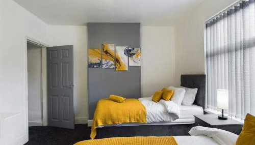 Cliff House By RMR Accommodations - NEW - Sleeps 8 - Modern - Parking - Foto 2